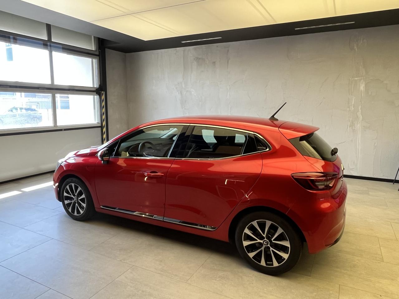 RENAULT Clio V 2019 - Clio 1.6 E-Tech hybrid Intens 140cv auto my21
