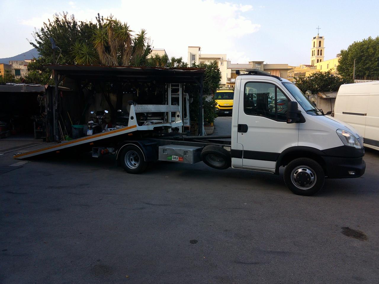 Iveco Daily 35C17LV CARROATREZZI 106000 KM 2012