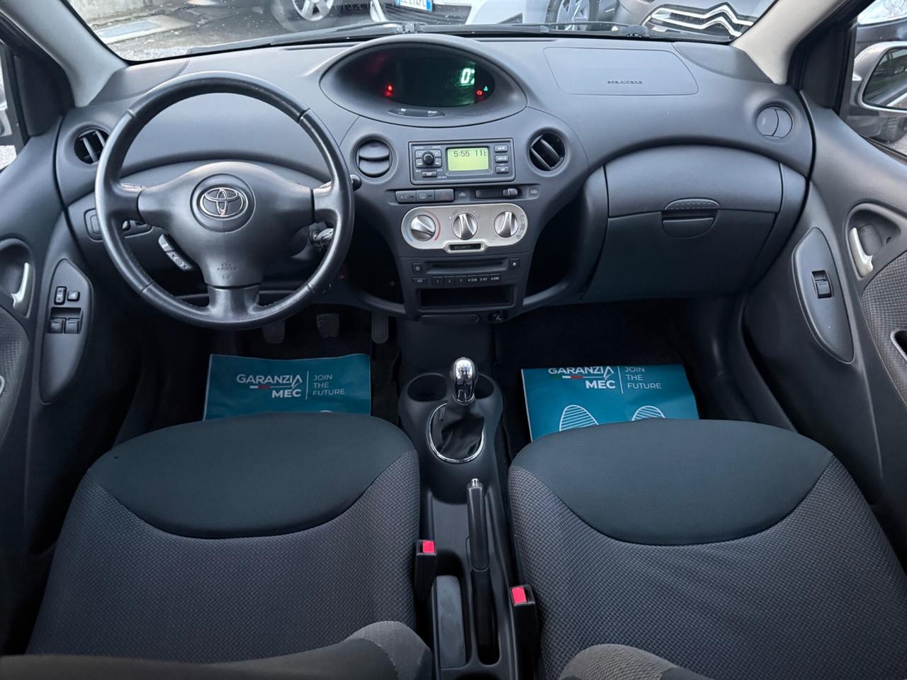 Toyota Yaris 1.0i 16V cat 5 porte Sol