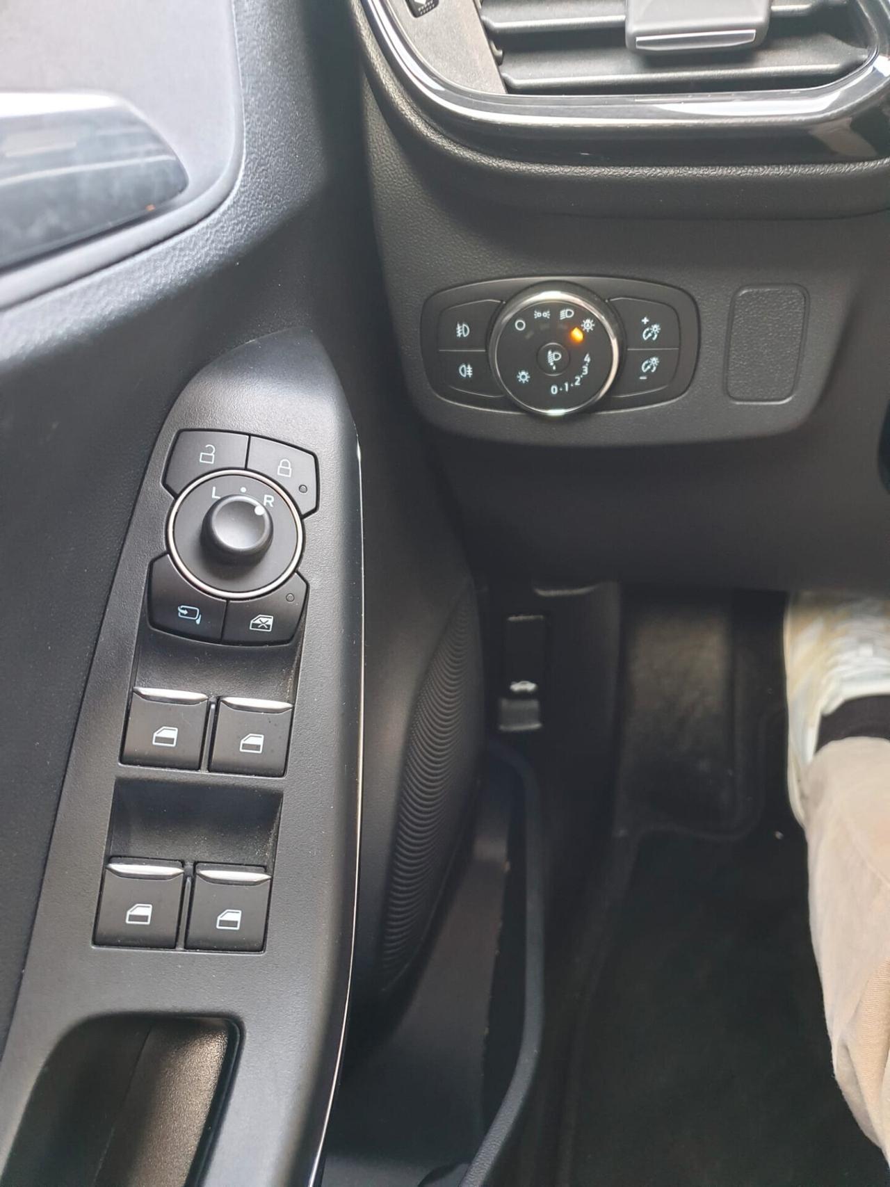 Ford Puma 1.0 EcoBoost Hybrid 125 CV S&S Titanium 6marce