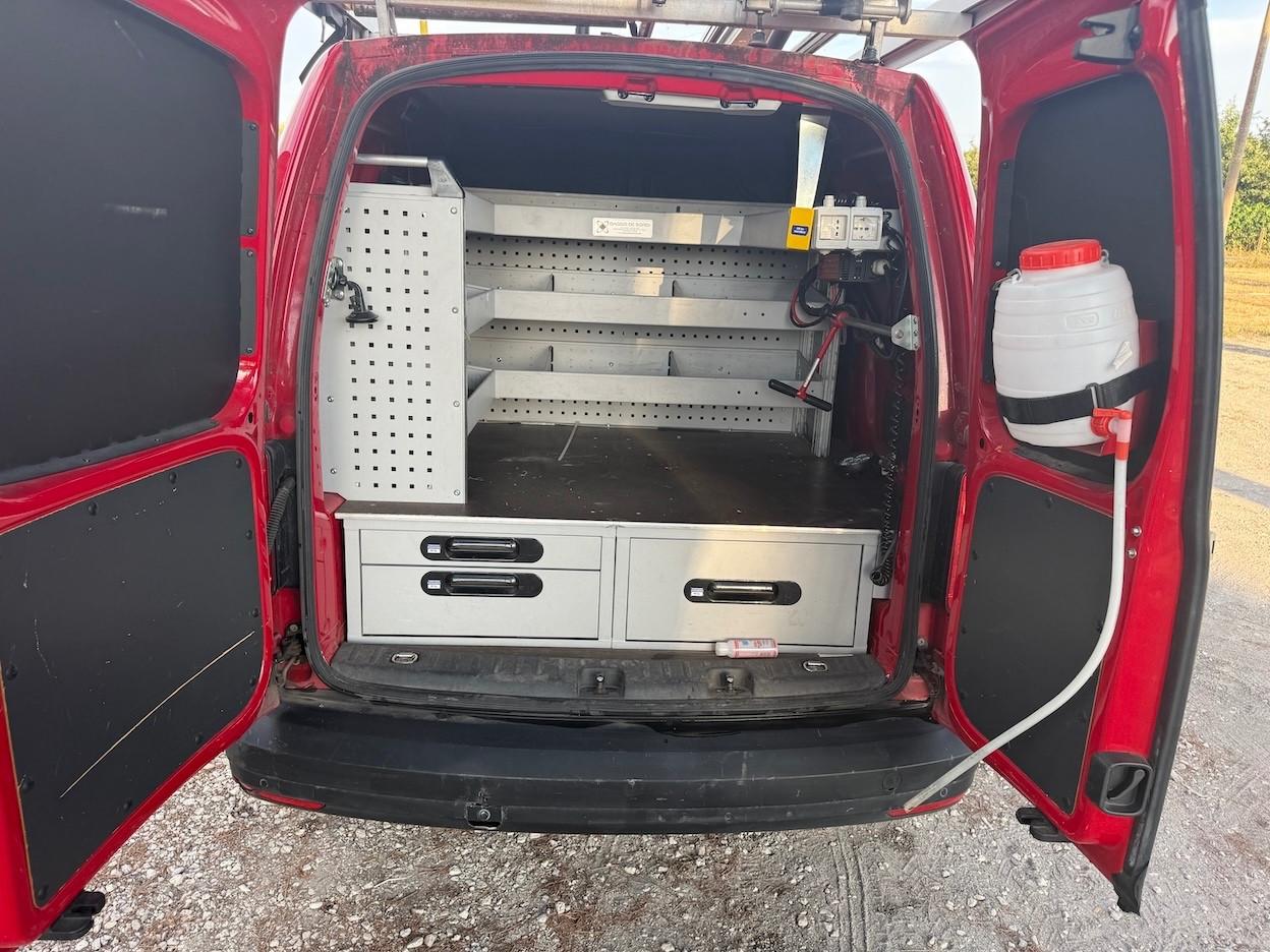 Volkswagen Caddy 2.0 TDI 122 CV 4Motion Furgone