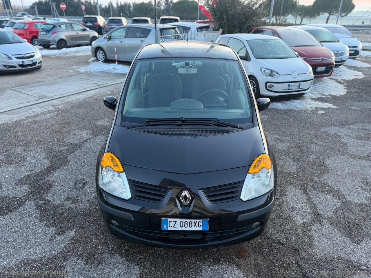 RENAULT Modus 1.2 16V Dynamique