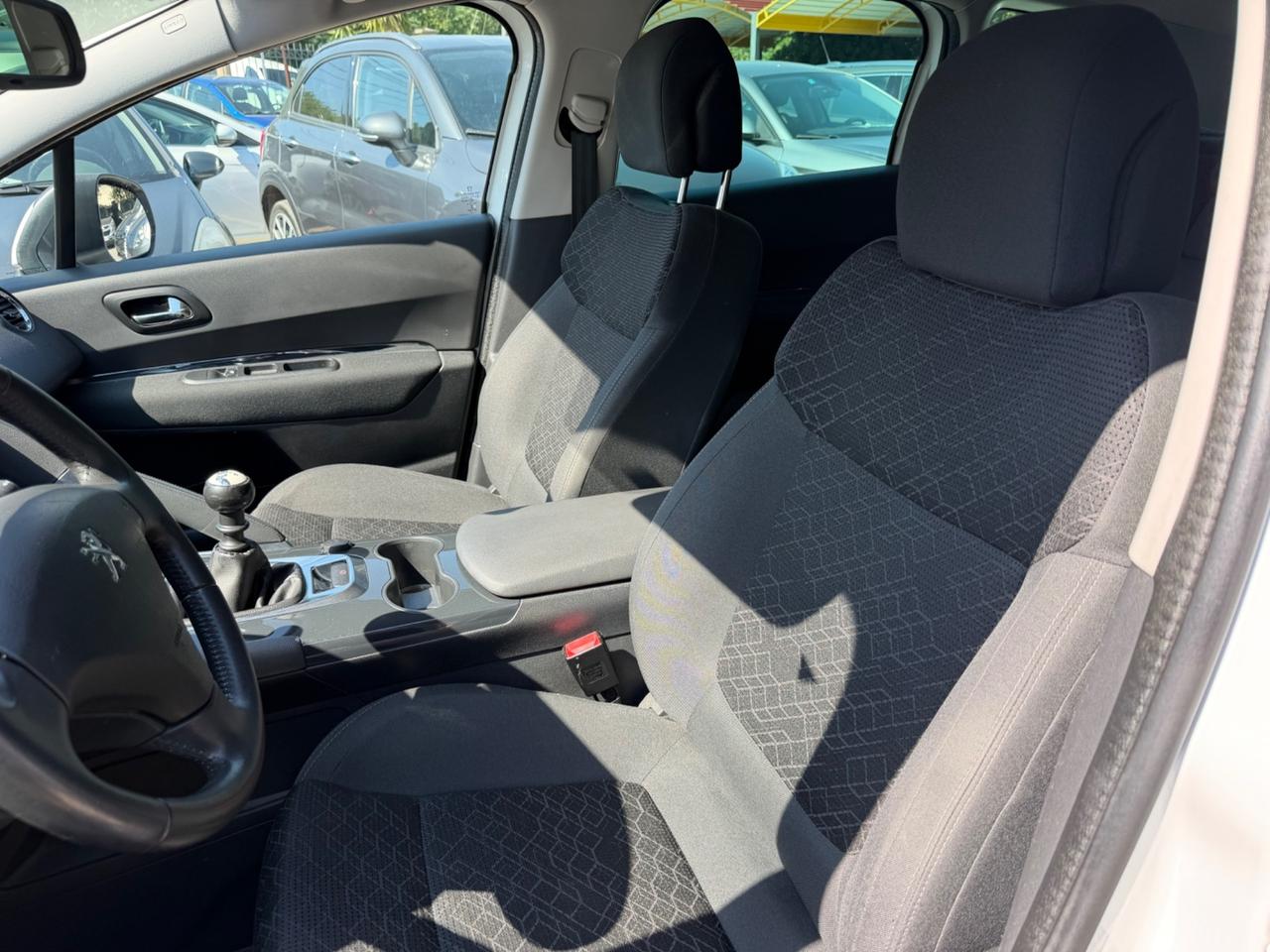Peugeot 3008 BlueHDi 120 Allure Km Certif