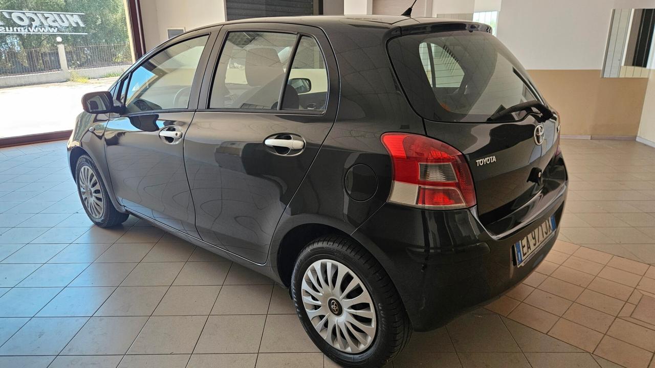 Toyota Yaris 1.4 D-4D DPF 5 porte Sol