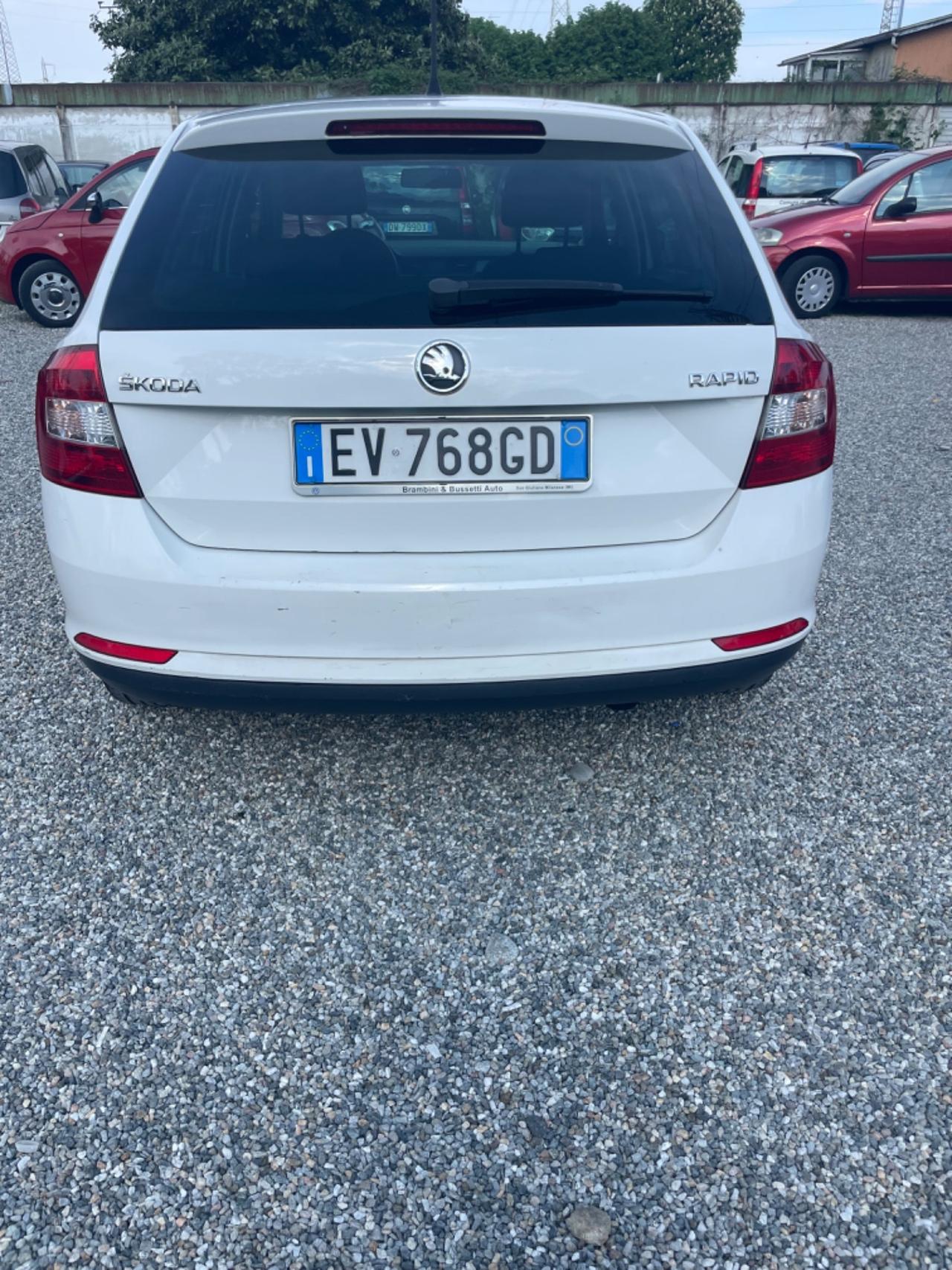 Skoda Rapid 1.6 TDI CR 90 CV DSG Elegance