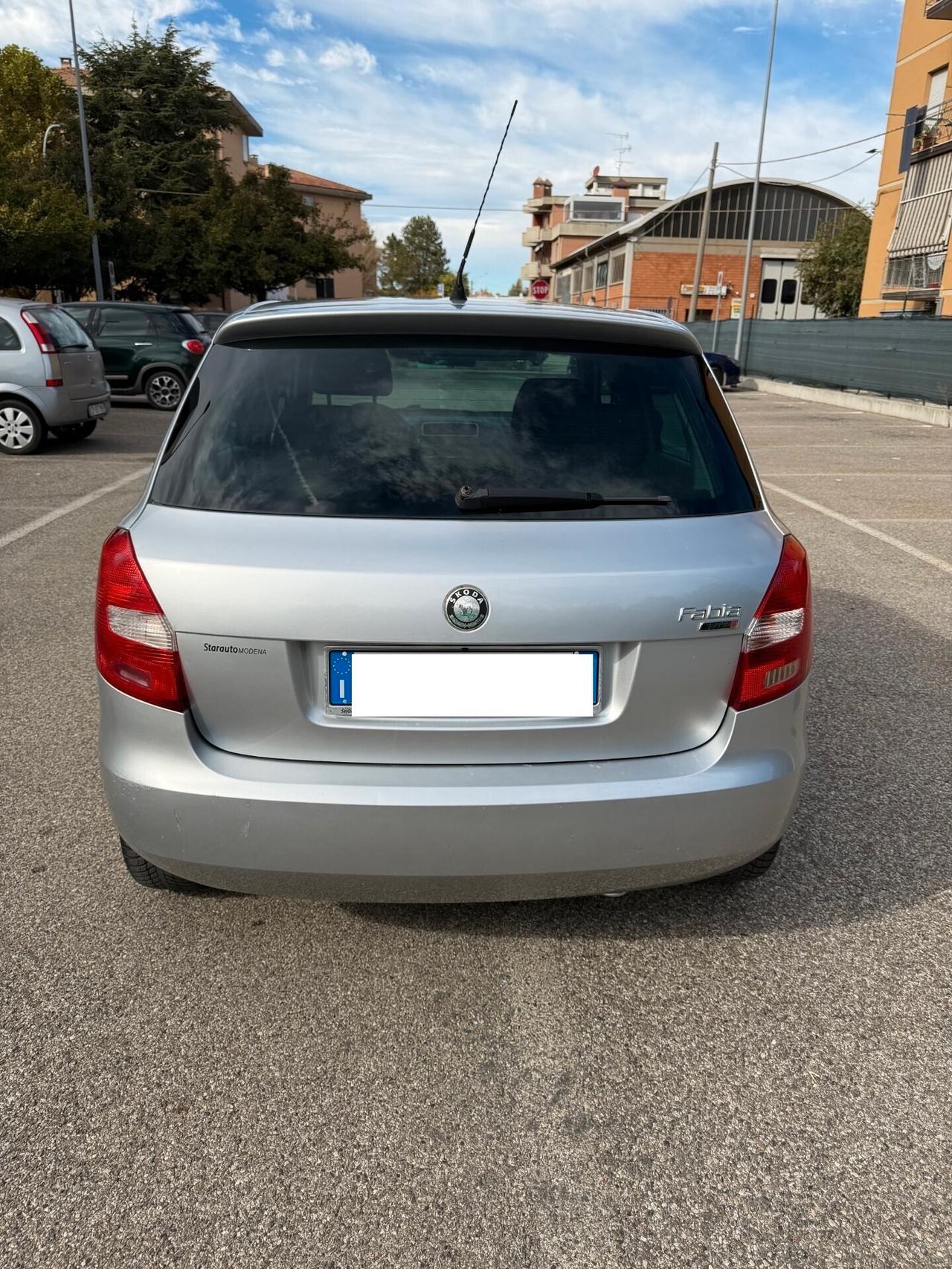 Skoda Fabia 1.2 Gpl - NEOPATENTATI - 12 MESI DI GARANZIA -