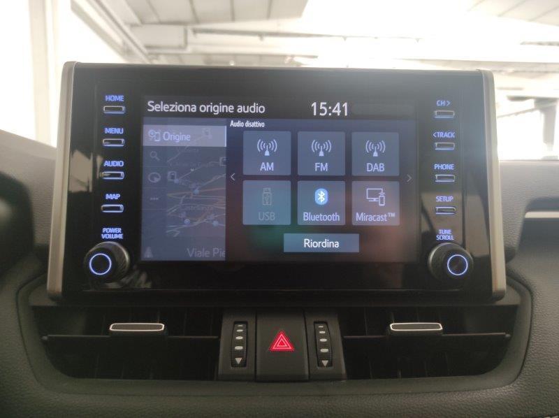 TOYOTA RAV4 5ª serie - RAV4 2.5 HV (218CV) E-CVT 2WD Business