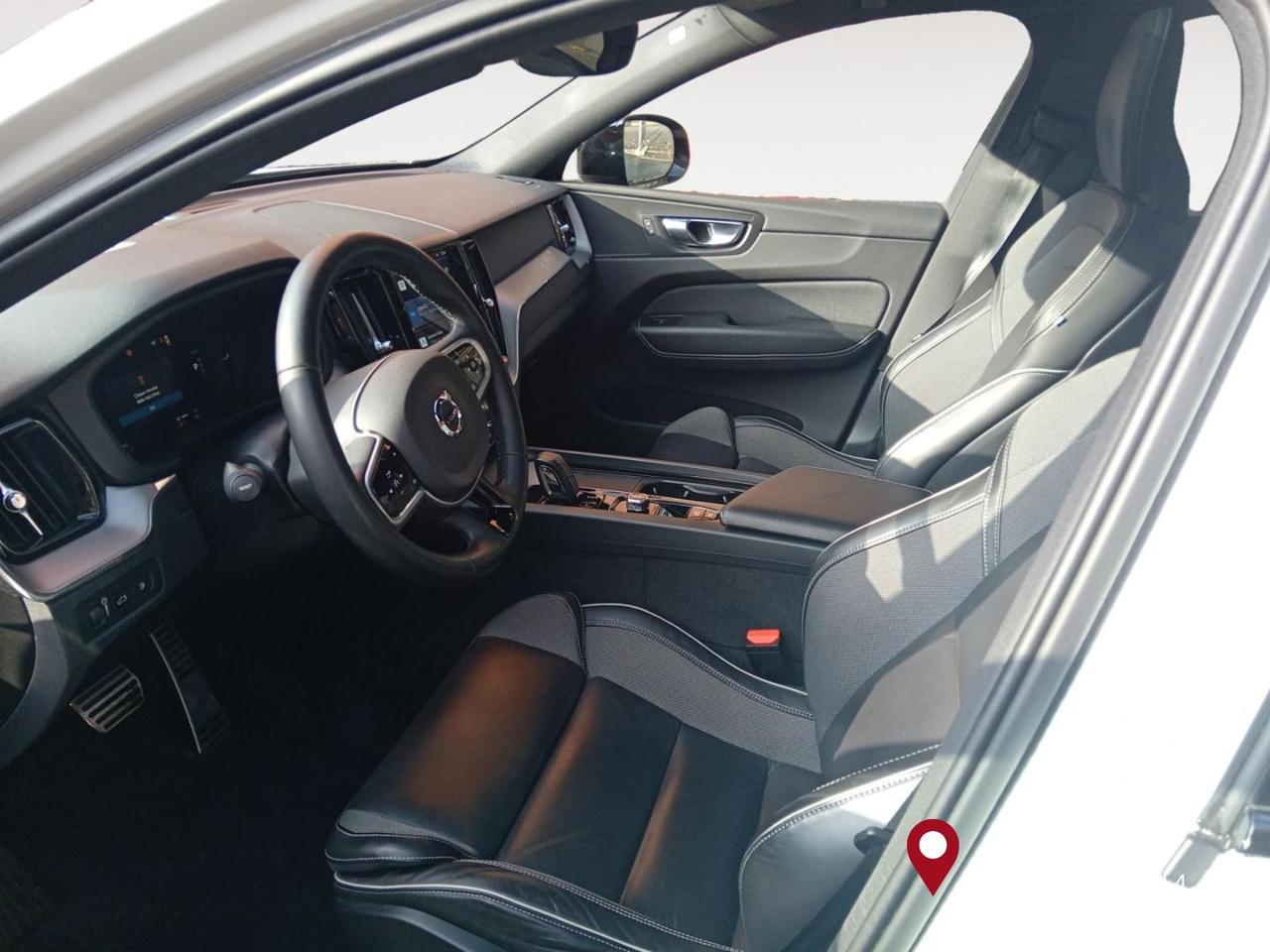 Volvo XC60 T6 Recharge Plug-in Hybrid AWD R-design