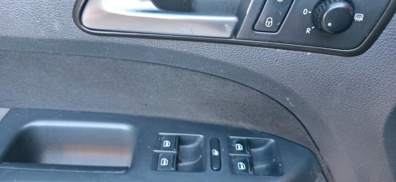 Volkswagen Touran 1.9 TDI 105CV DPF Highline 5 posti