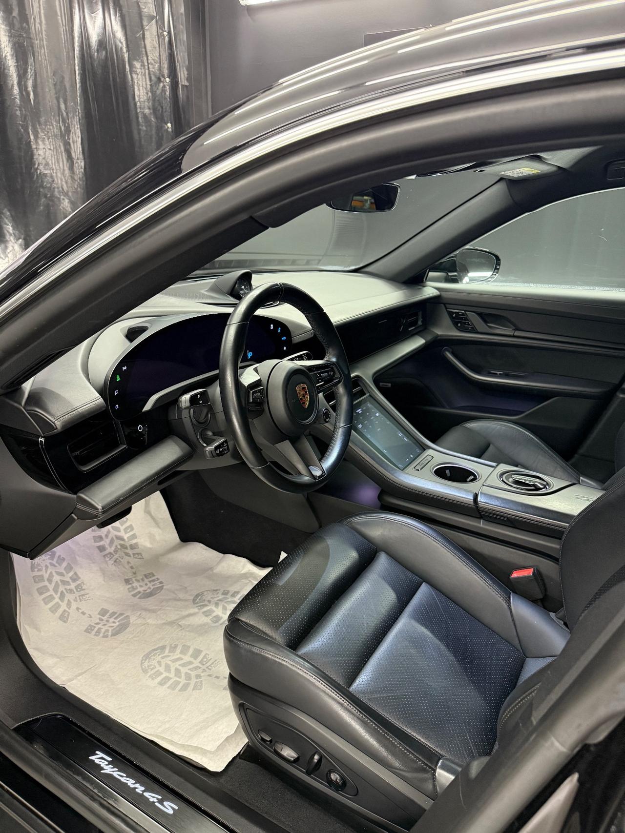 Porsche Taycan 4S