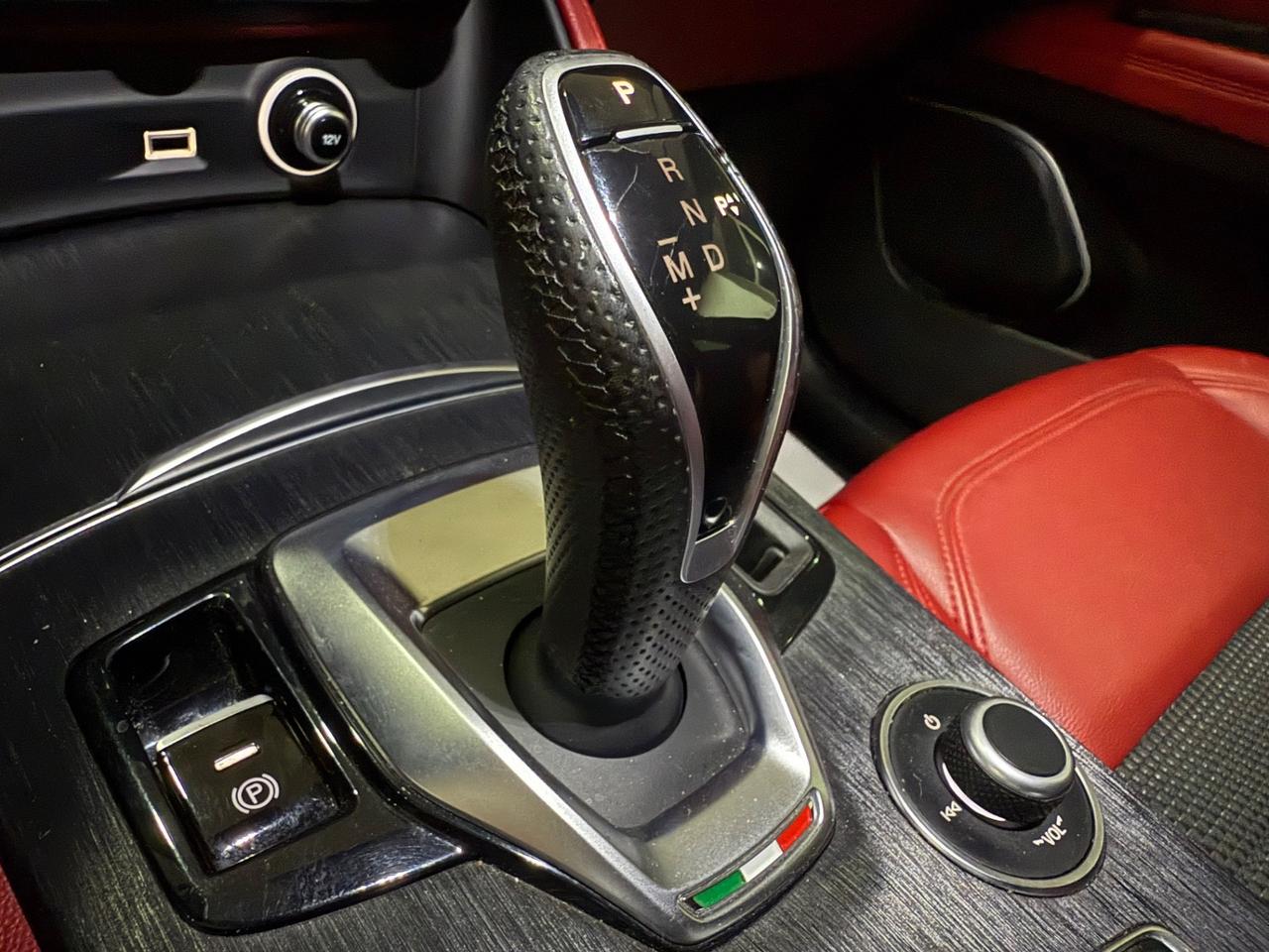 Alfa Romeo Stelvio 2.2TurboD 190CV SPRINT+CARTIER RED2021