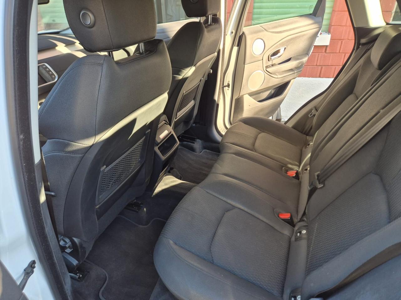 Land Rover Evoque 2.0 td4 Pure 150cv