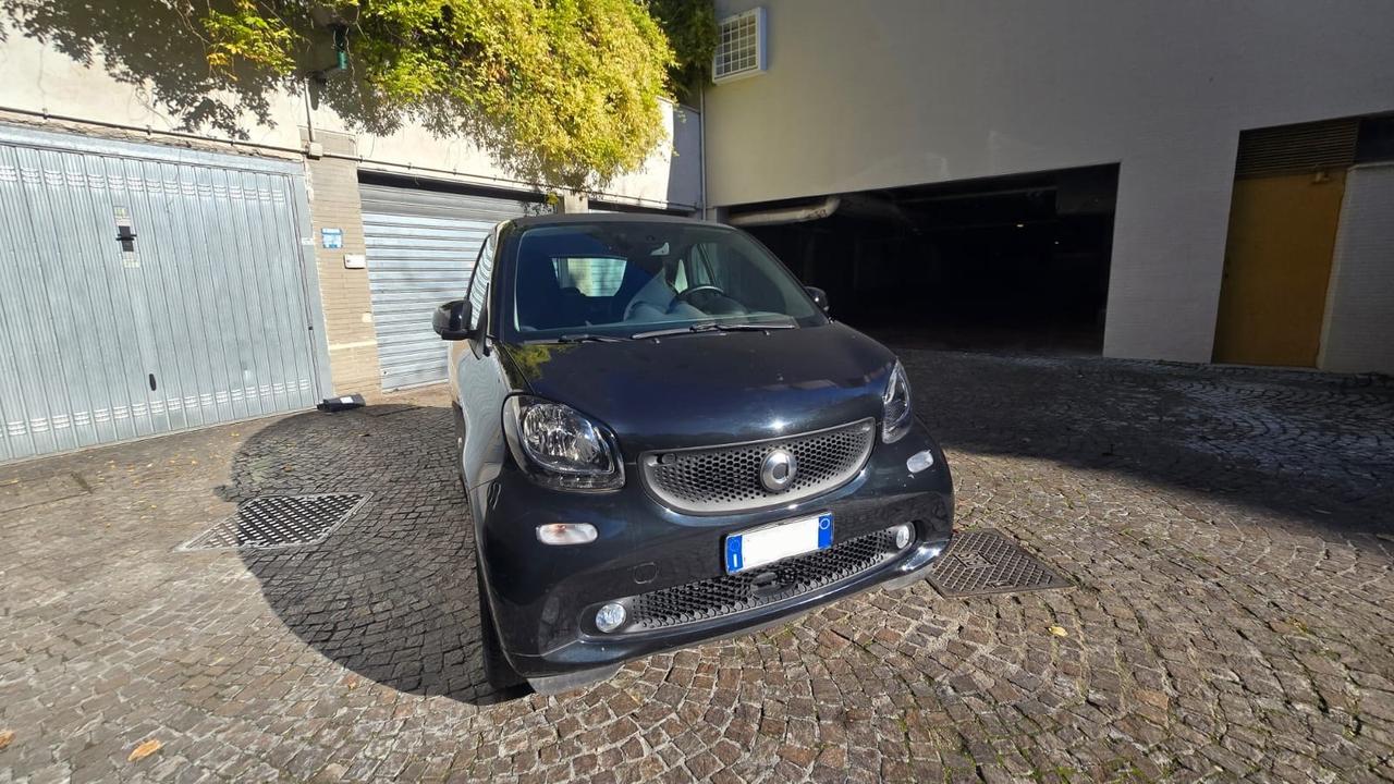 Smart ForTwo 1.0 71cv Coupe Clima cambio Auto