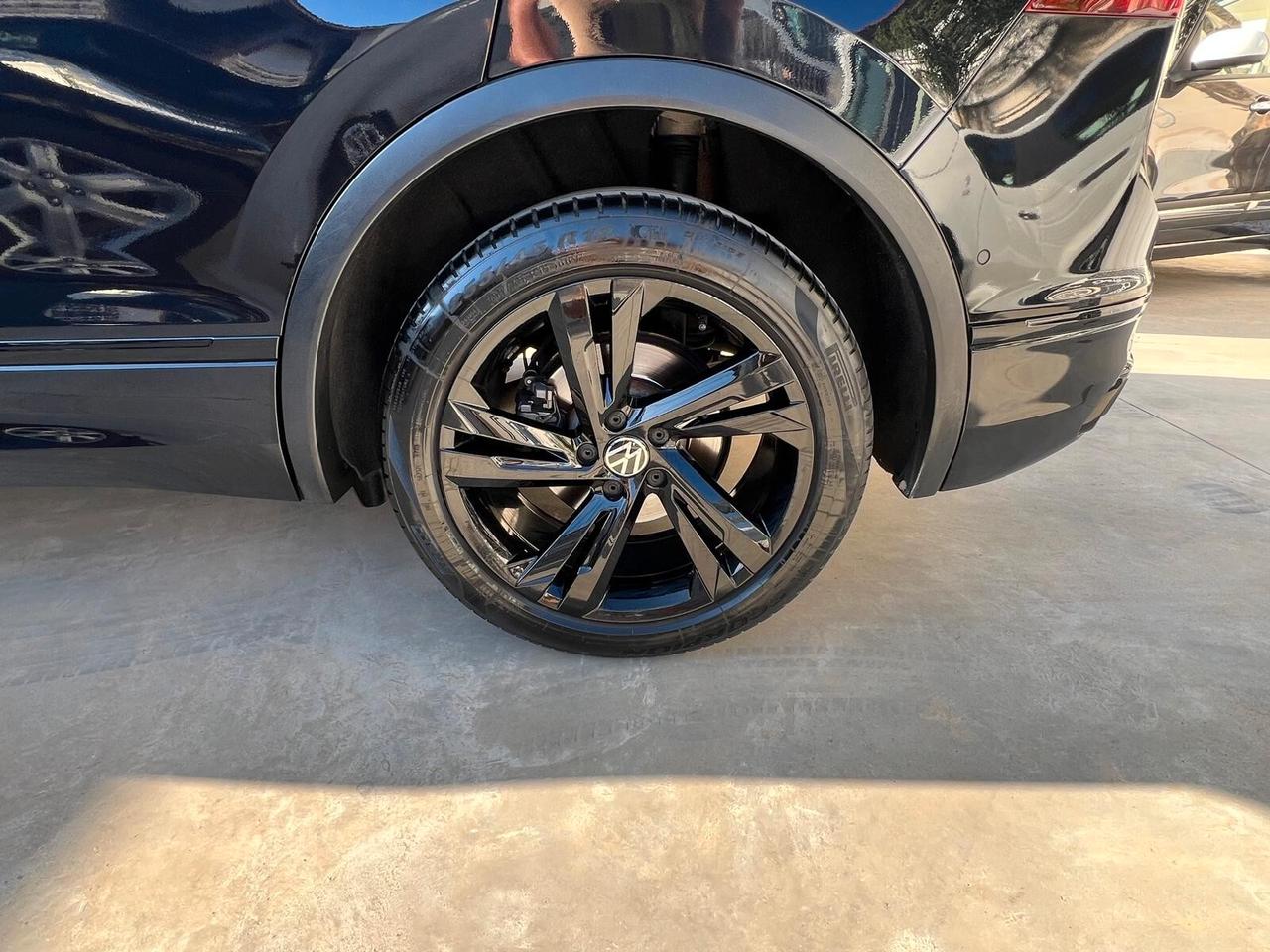 Volkswagen Tiguan 2.0 TDI 150 CV SCR DSG R-Line