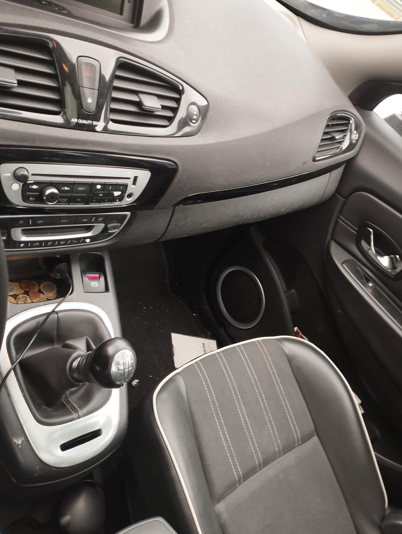 Renault Scenic Scénic X-Mod 1.5 dCi 110CV Luxe