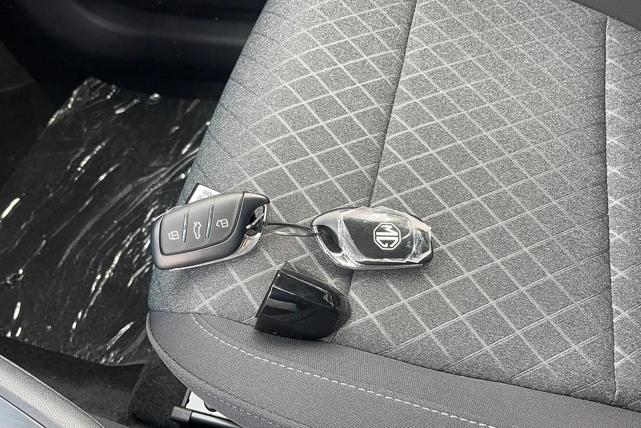 Mg ZS Classic 1.5 STANDARD KM0