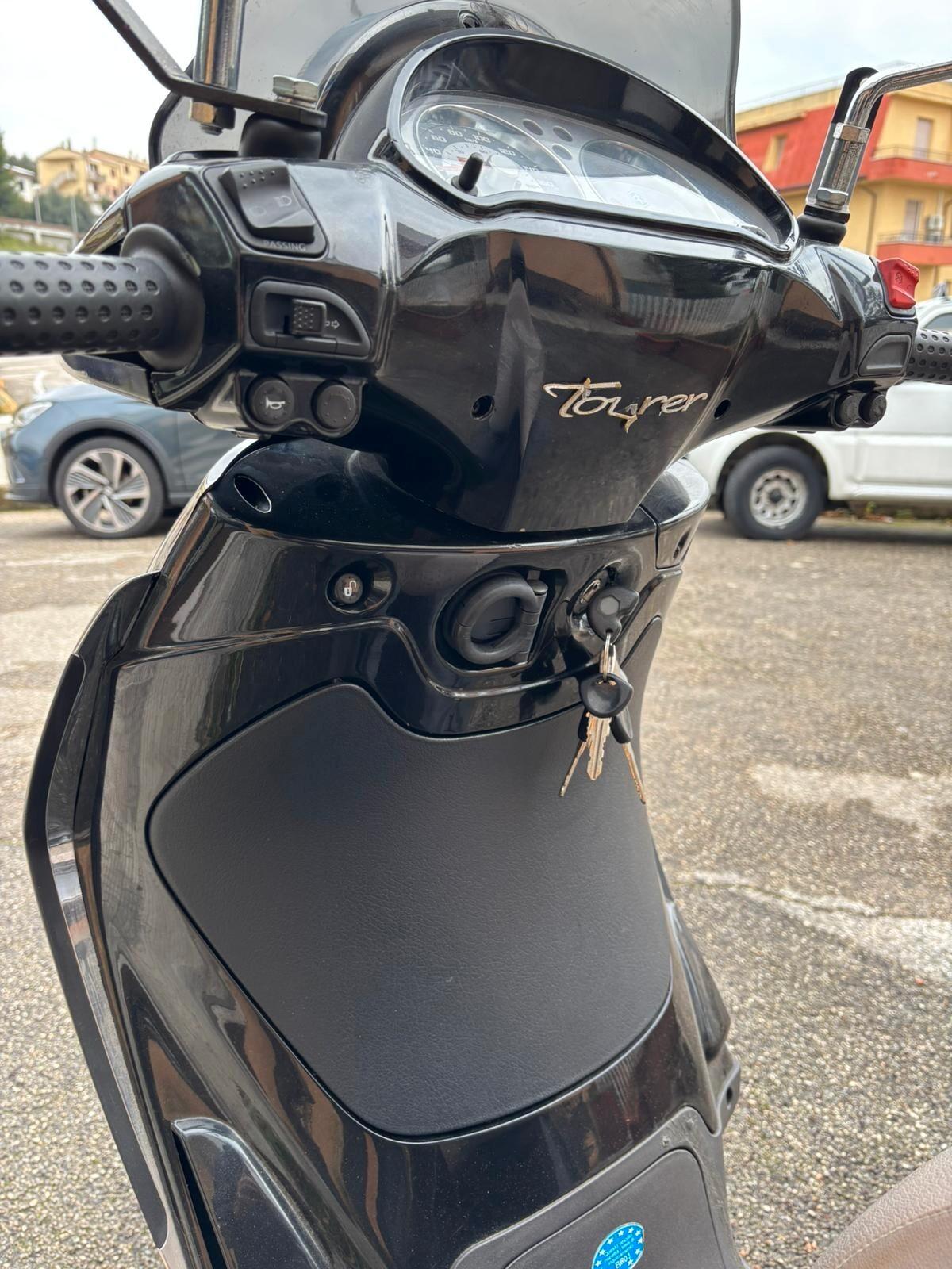 Piaggio Beverly 400 i.e.