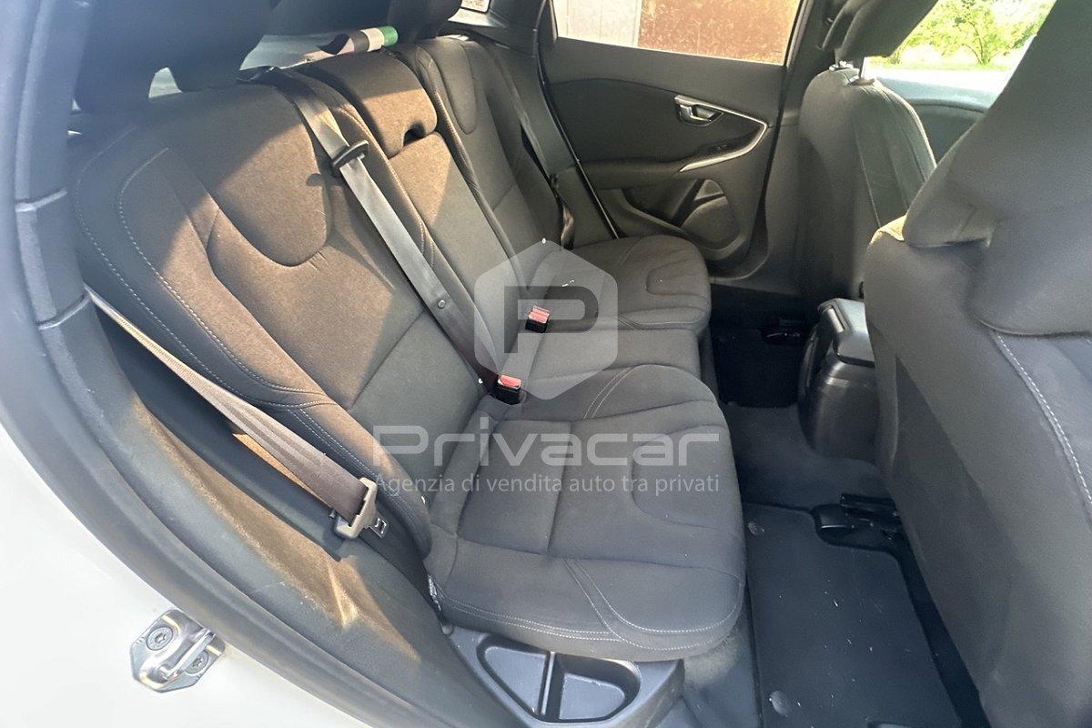 VOLVO V40 D2 Business