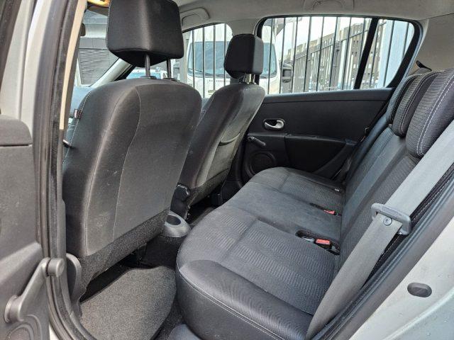 RENAULT Clio 1.2 16V 5 porte