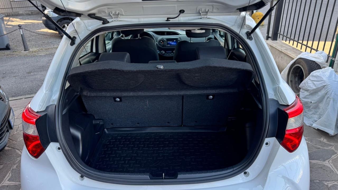 Toyota Yaris 1.5 Hybrid 5 porte Business