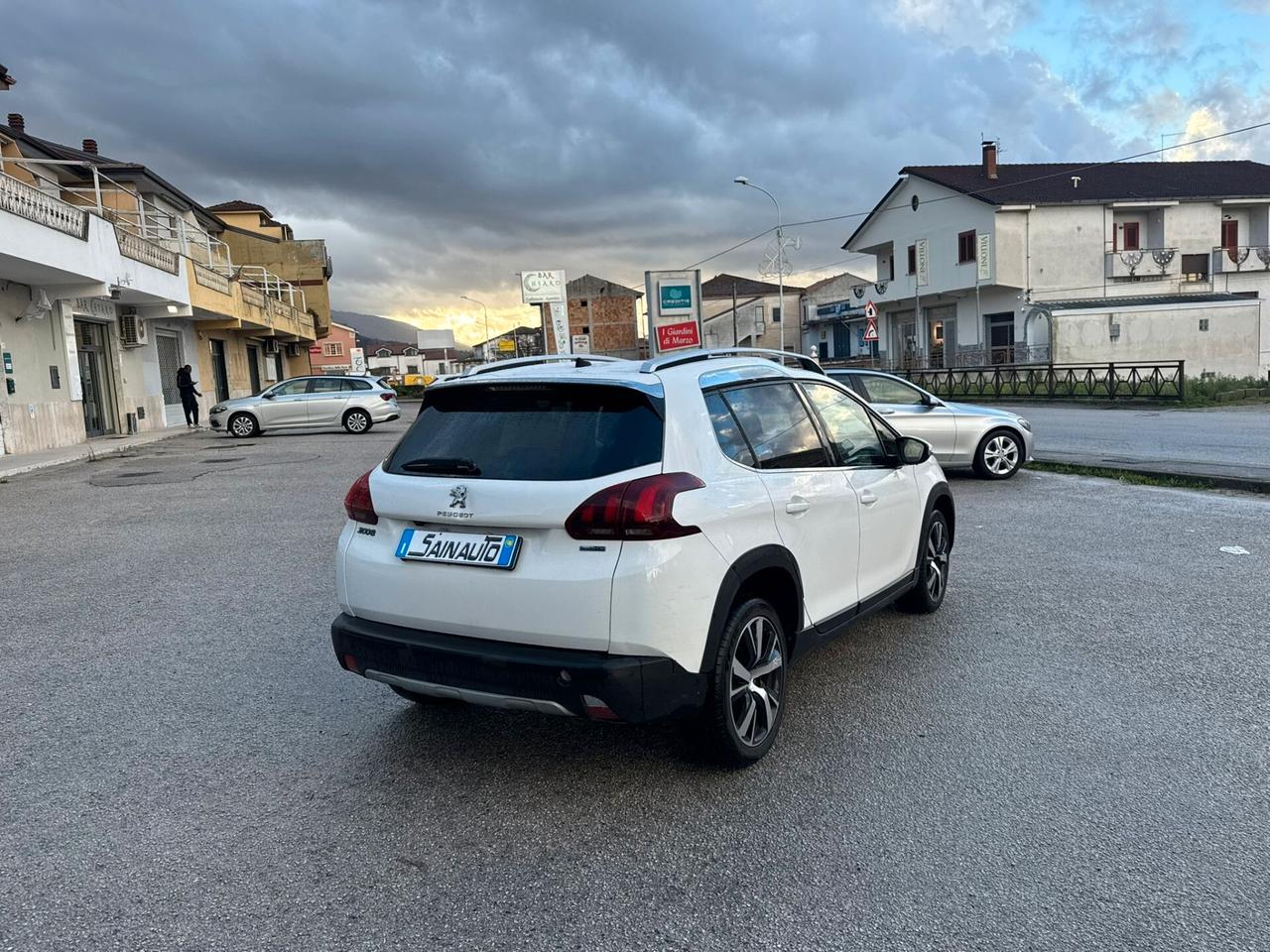 Peugeot 2008 BlueHDi 100 GT Line Garanzia
