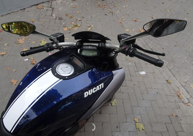 DUCATI Diavel Blue Stripes - Perfetta