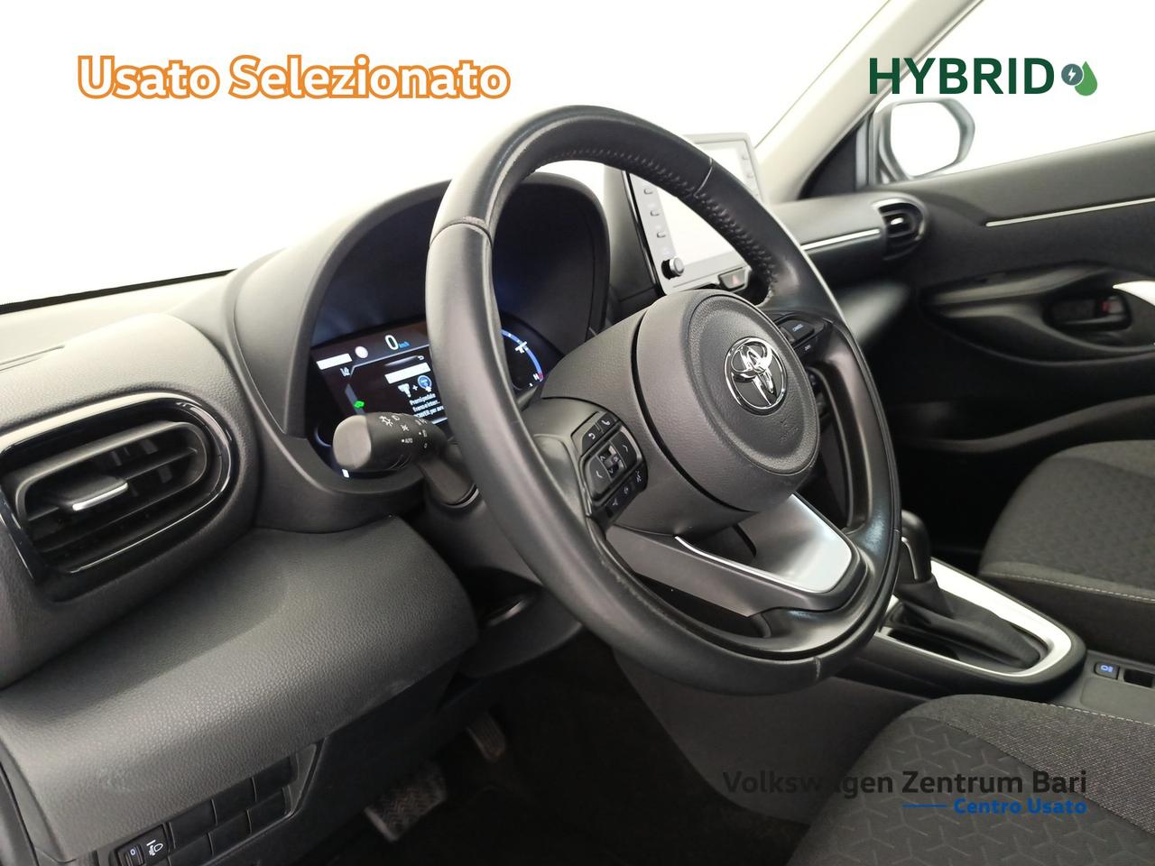 Toyota Yaris cross 1.5h business fwd 116cv e-cvt