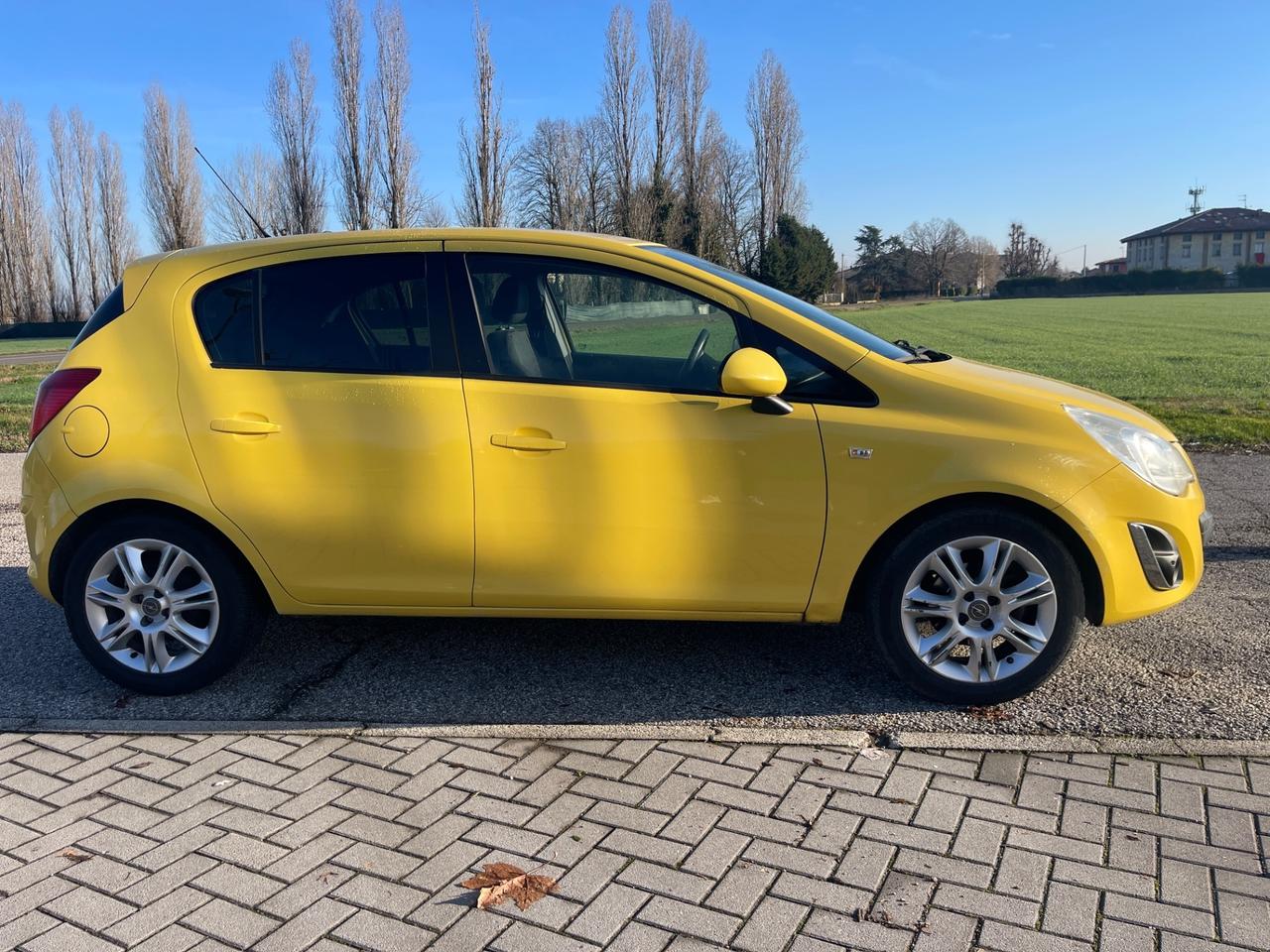 Opel Corsa 1.3 CDTI COSMO