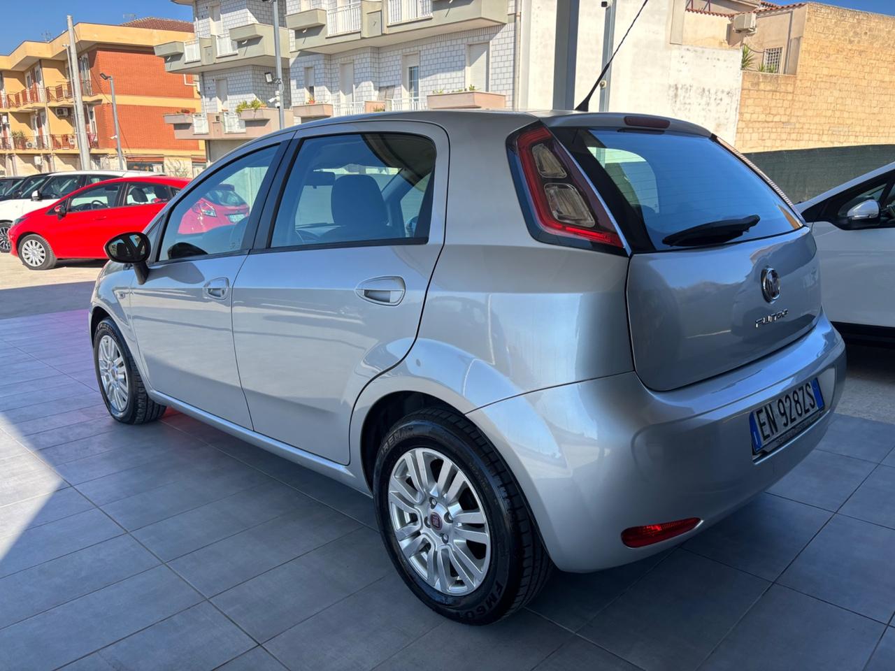 Fiat Punto 1.3 MJT II 75 CV 5 porte Virgin Radio