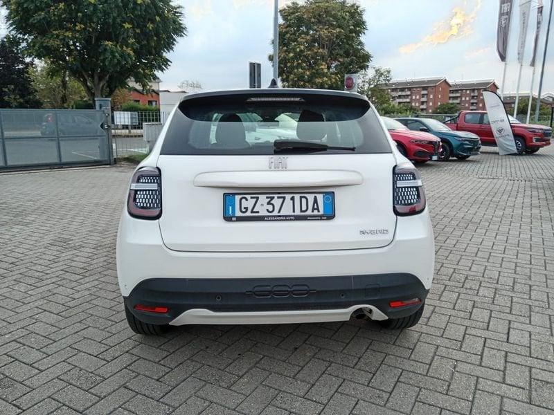 FIAT 600 1.2 Hybrid 110cv Pop