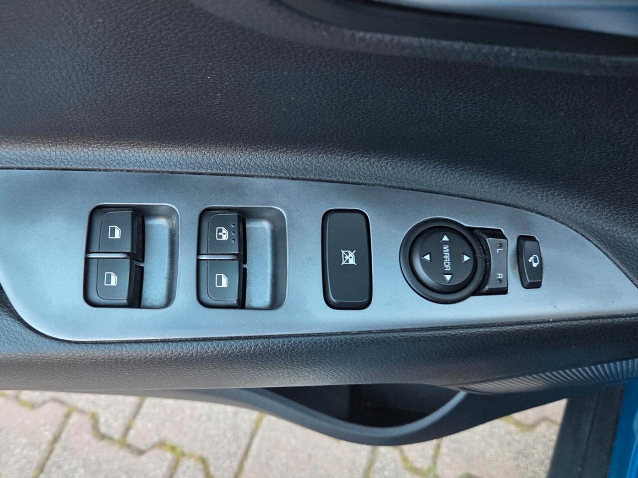 Kia Stonic 1.0 T-GDi 100 CV MHEV iMT GT Line