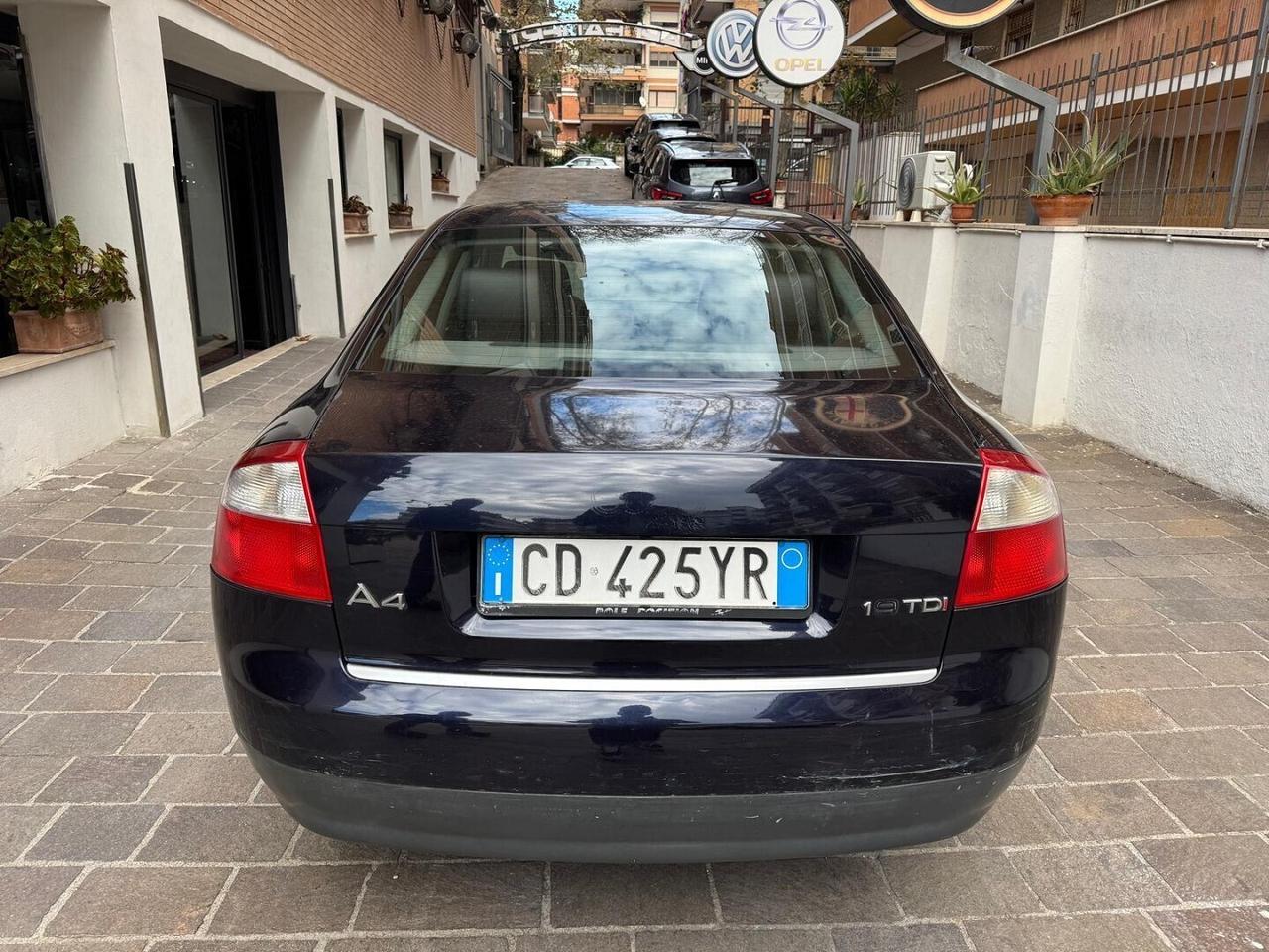 AUDI A4 1.9 TDI 130CV cat