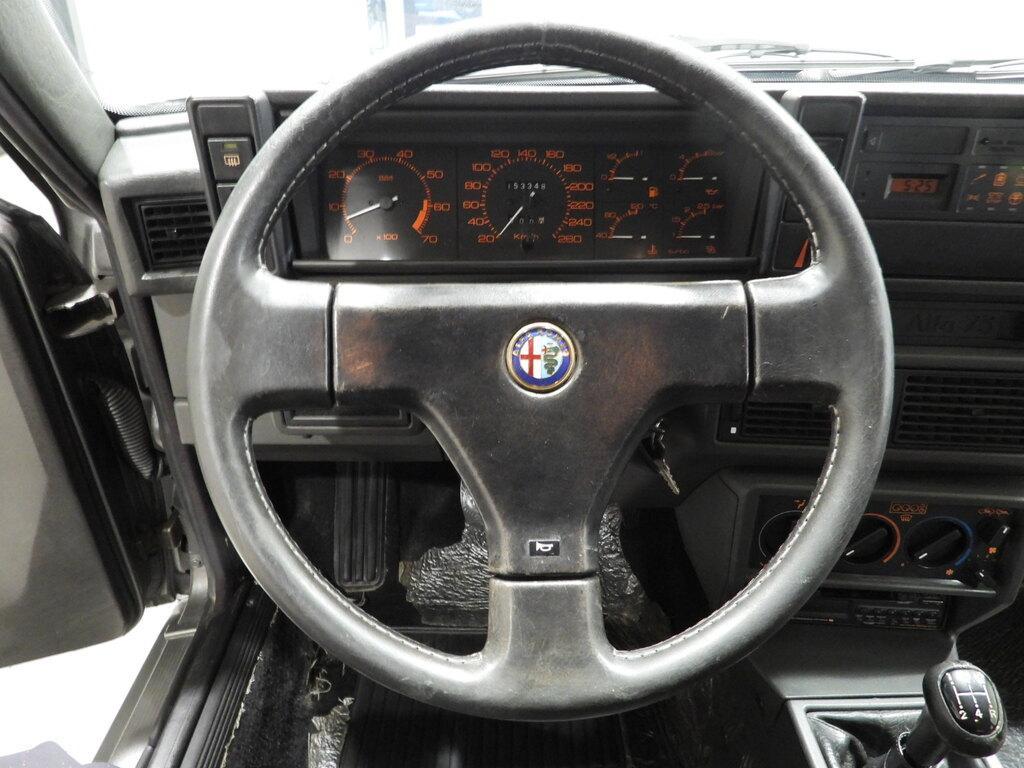 Alfa Romeo 75 1.8 Turbo America
