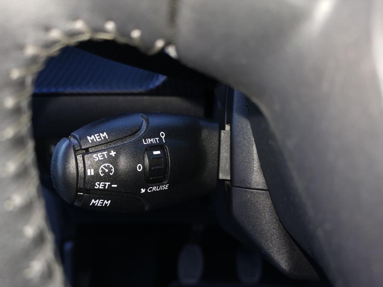 Peugeot 208 PureTech 100 Stop&Start 5 porte Allure