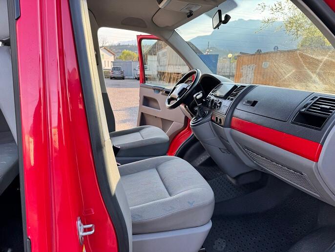 Volkswagen Transporter 2.5 TDI/130CV PC Kombi