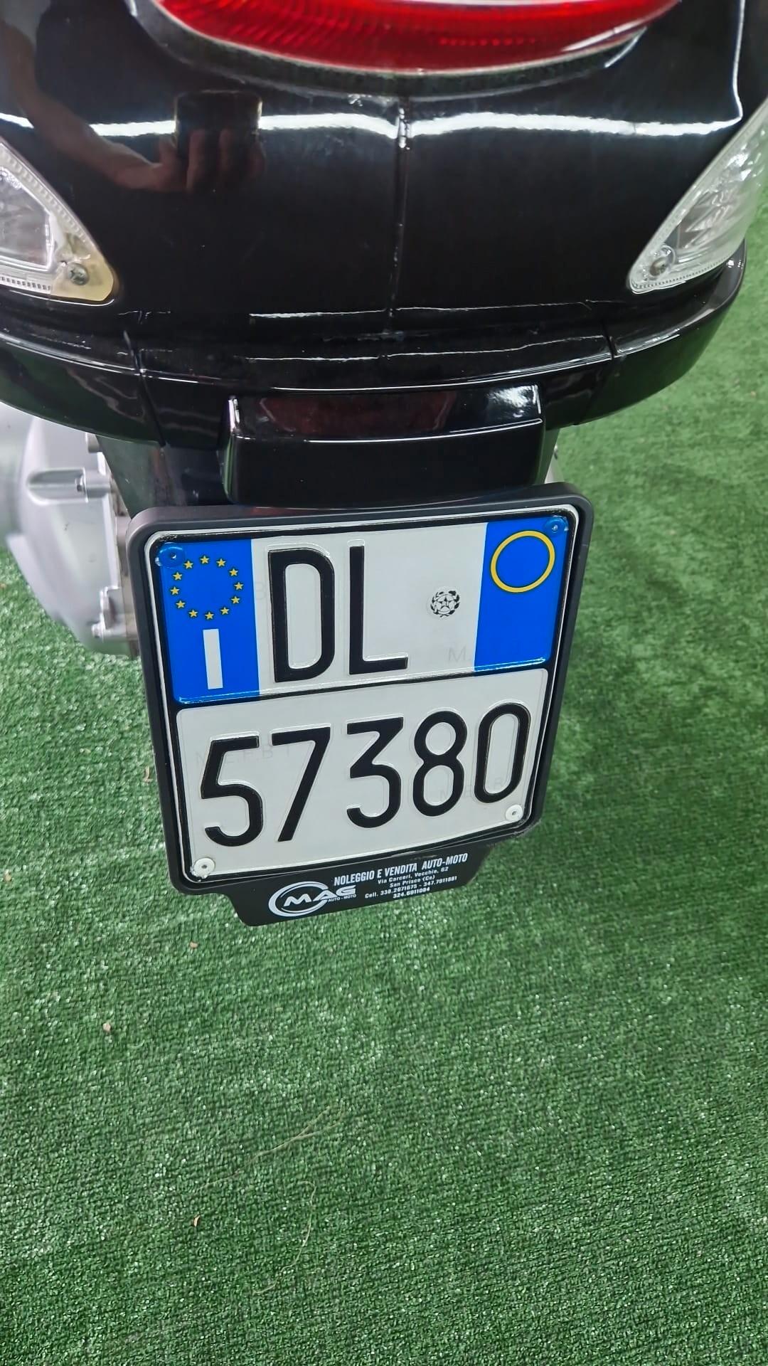 Piaggio Vespa 125 S