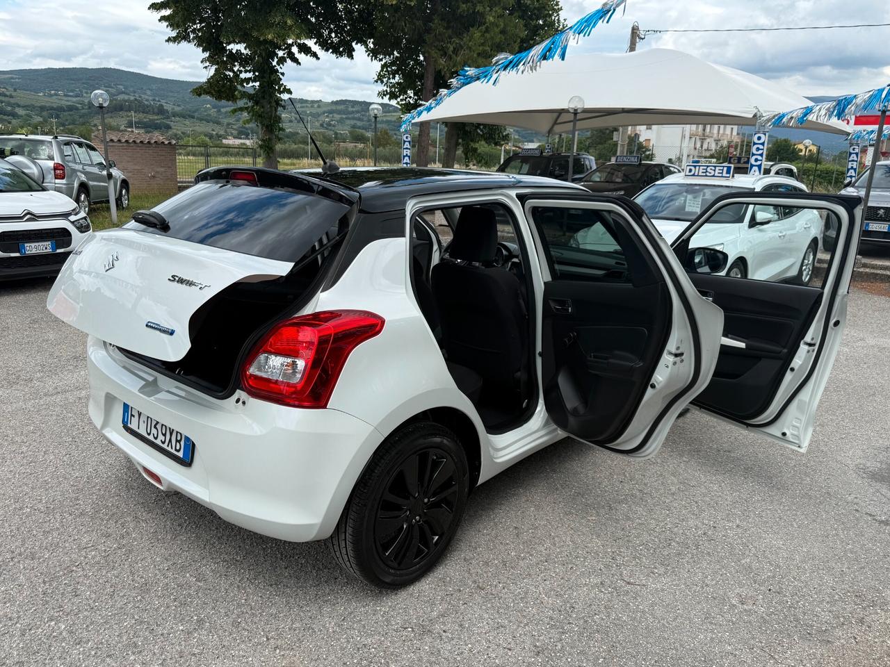 " DA VETRINA " Suzuki Swift 1.2 Hybrid Cool