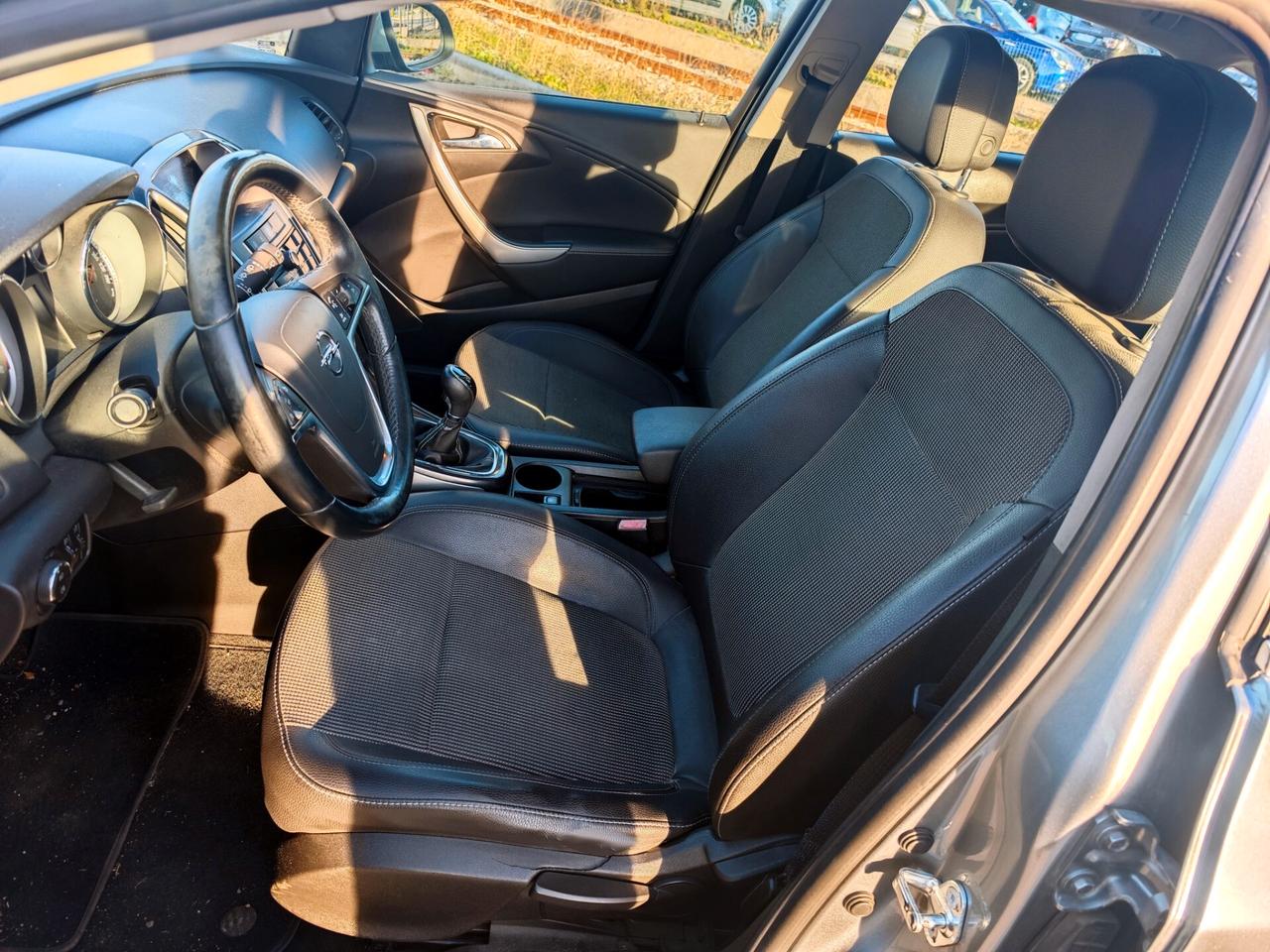 Opel Astra 1.4 Turbo 5 porte Cosmo