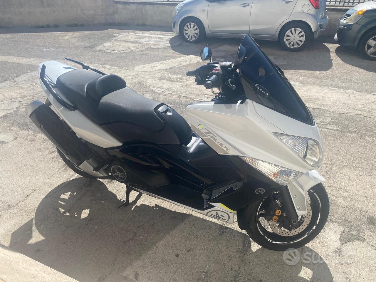 Yamaha T Max - 2011