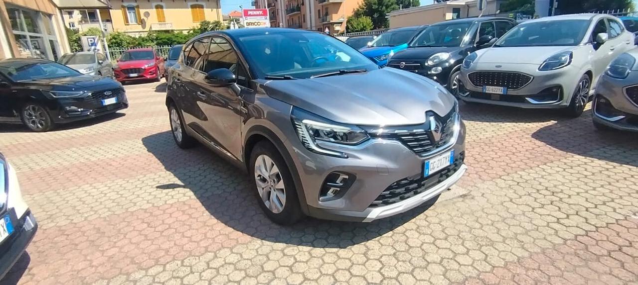 Renault Captur Mild Hybrid 140 CV Intens