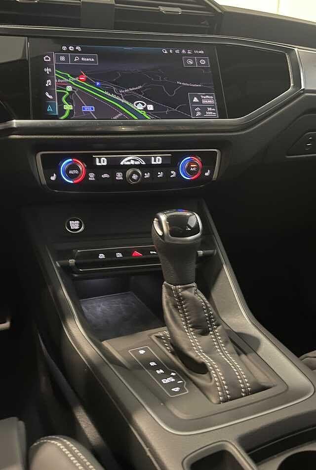 Audi Q3 40 TFSI quattro S tronic S line edition