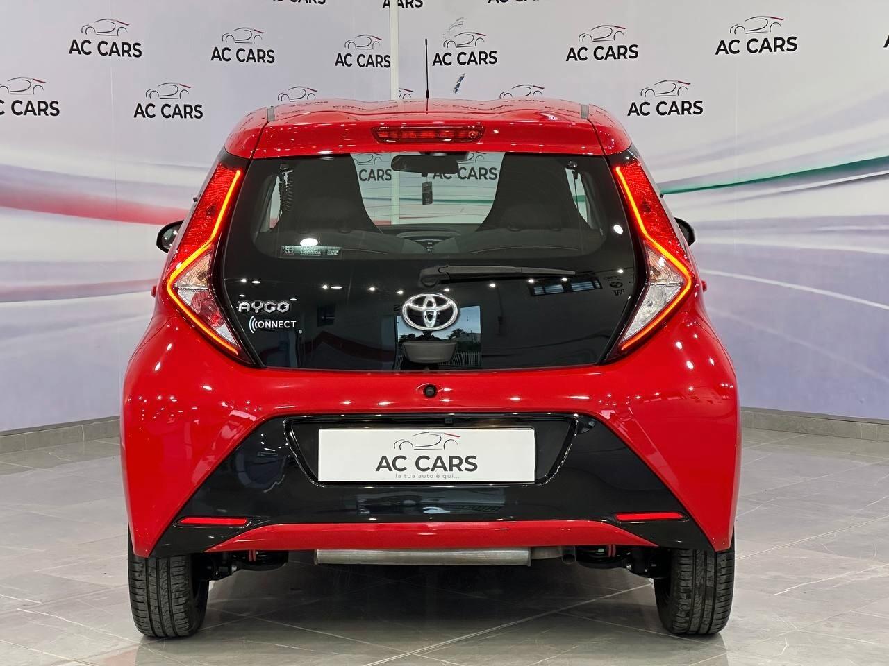 Toyota Aygo Connect 1.0 VVT-i 72 CV 5 porte x-clusiv perfetta