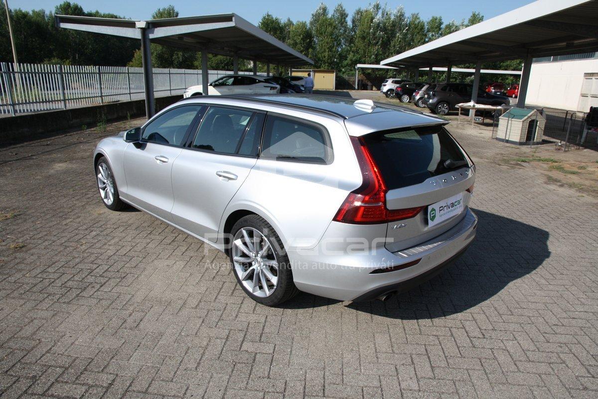 VOLVO V60 B4 (d) Geartronic Momentum Business Pro