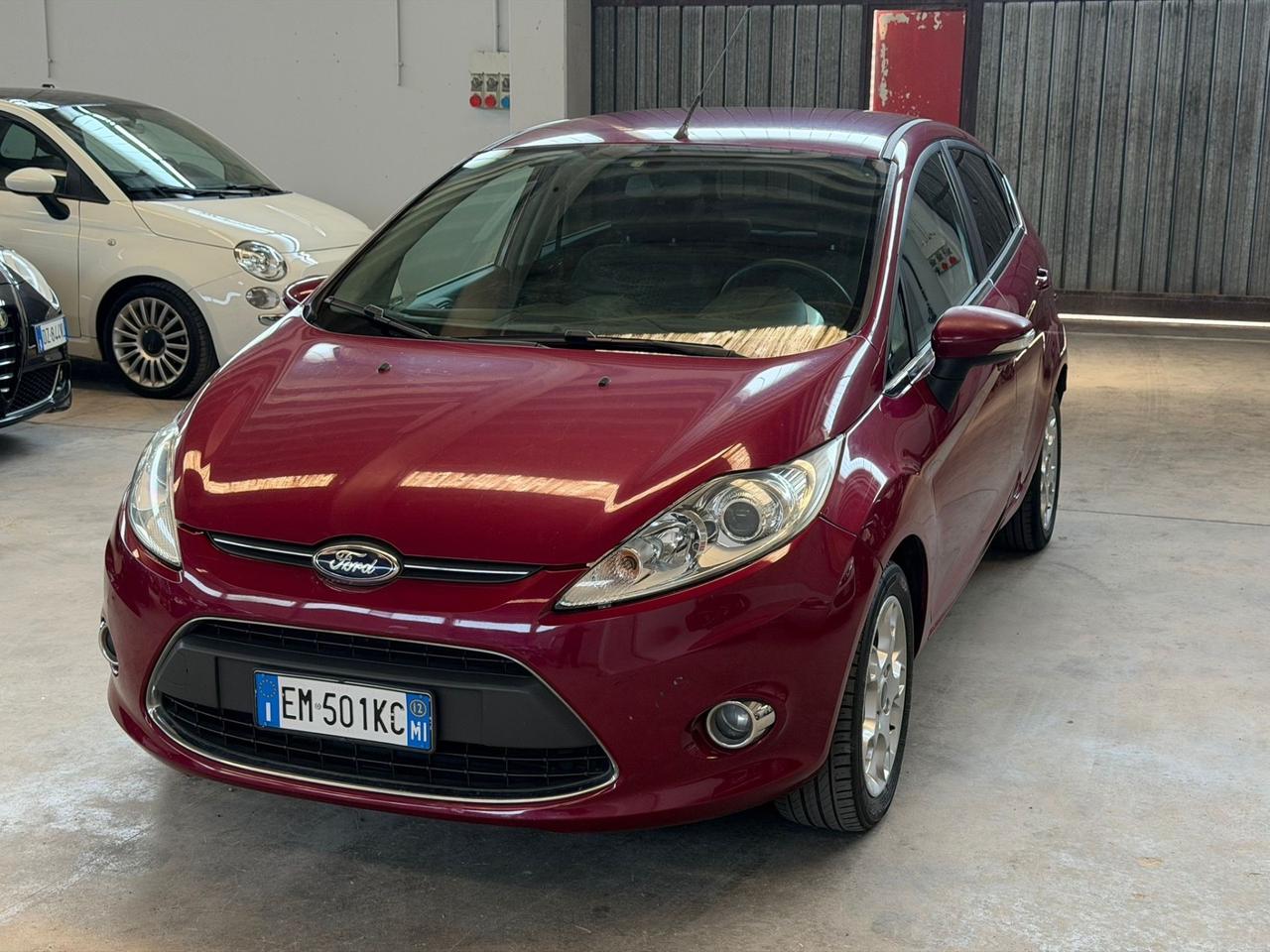 Ford Fiesta 1.4 16V 5p. Bz.- GPL Titanium Bs.