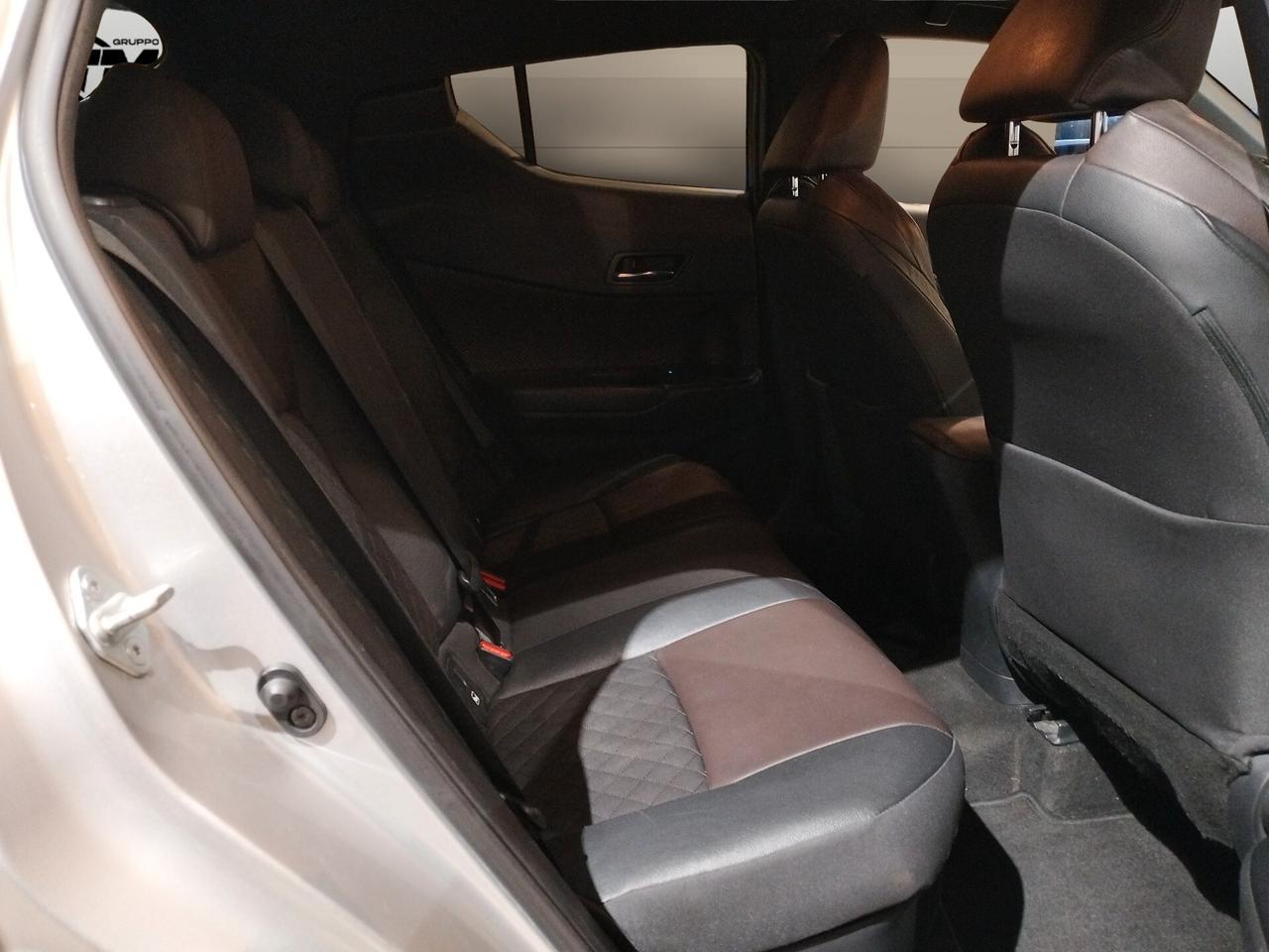 Toyota C-HR 1.8h Lounge 2wd e-cvt