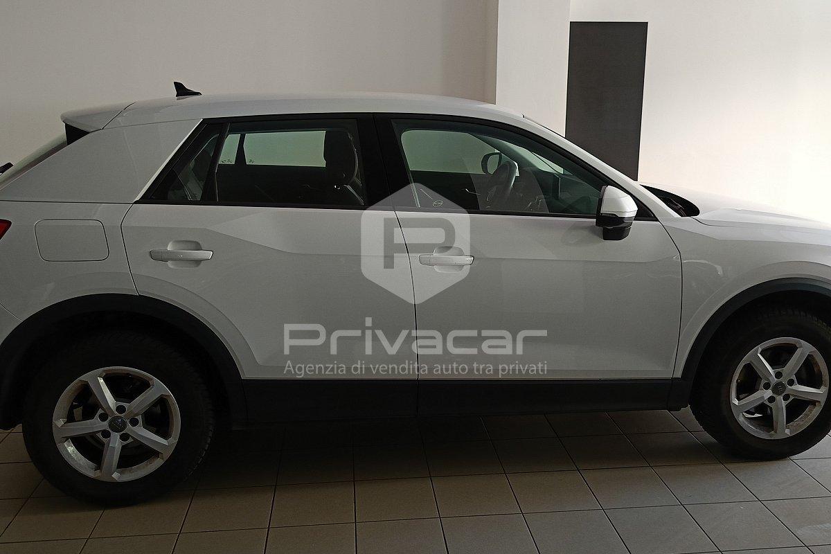 AUDI Q2 30 TDI S tronic Business