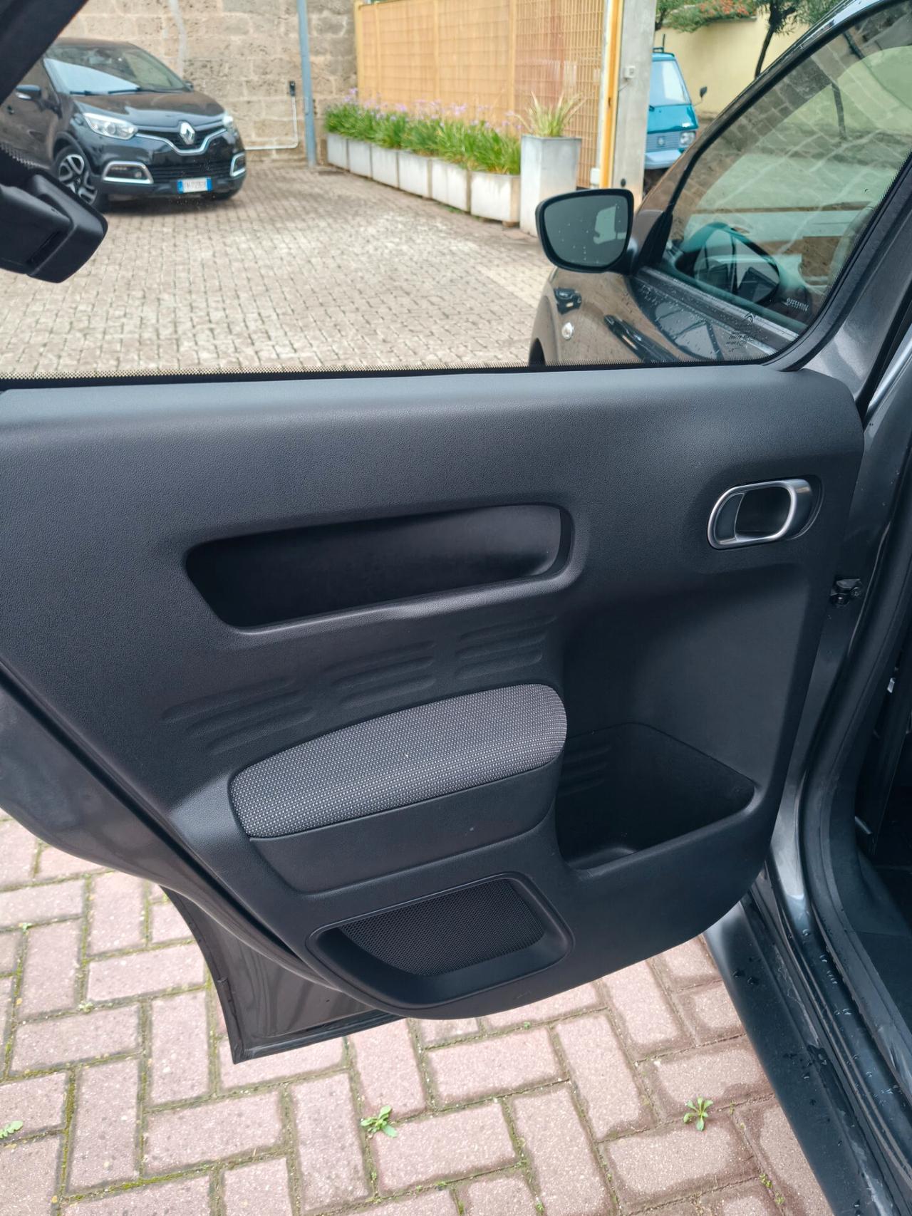 Citroen C4 Cactus BlueHDi 100 S&S ETG6 Shine