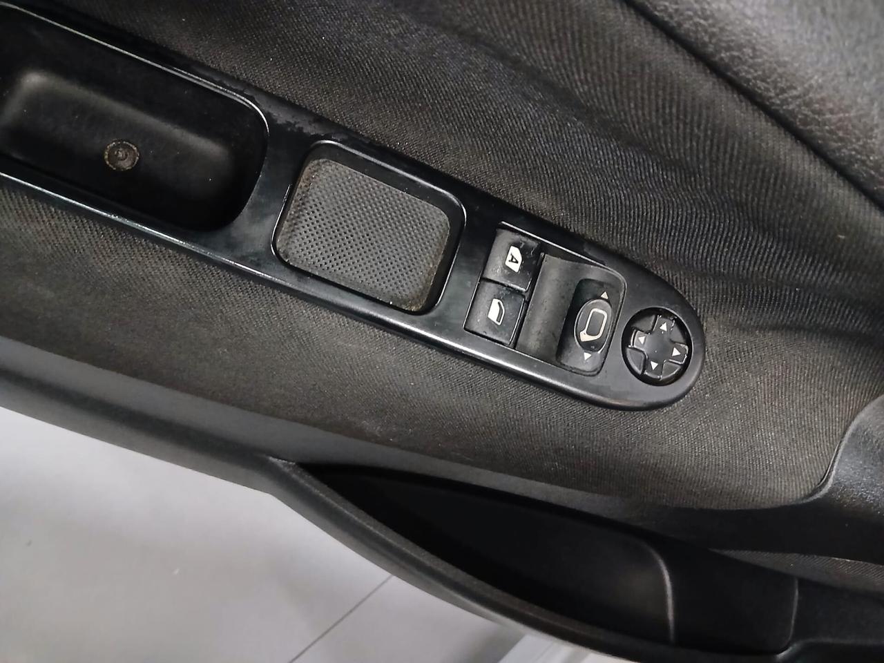 Peugeot 207 1.4 8V 75CV 5p. Energie Sport ECO GPL