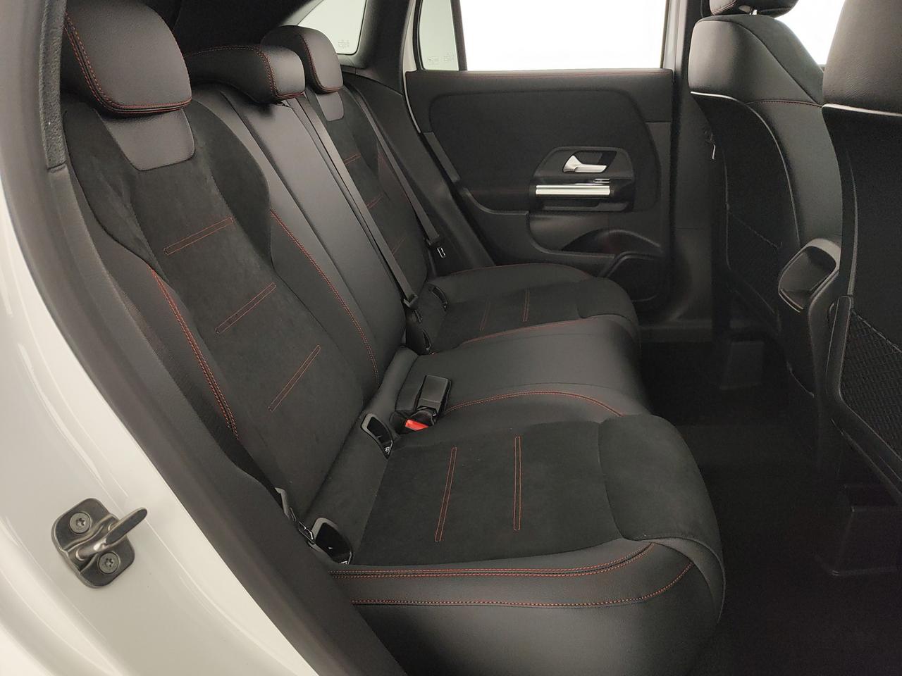 Mercedes-Benz GLA 200 d