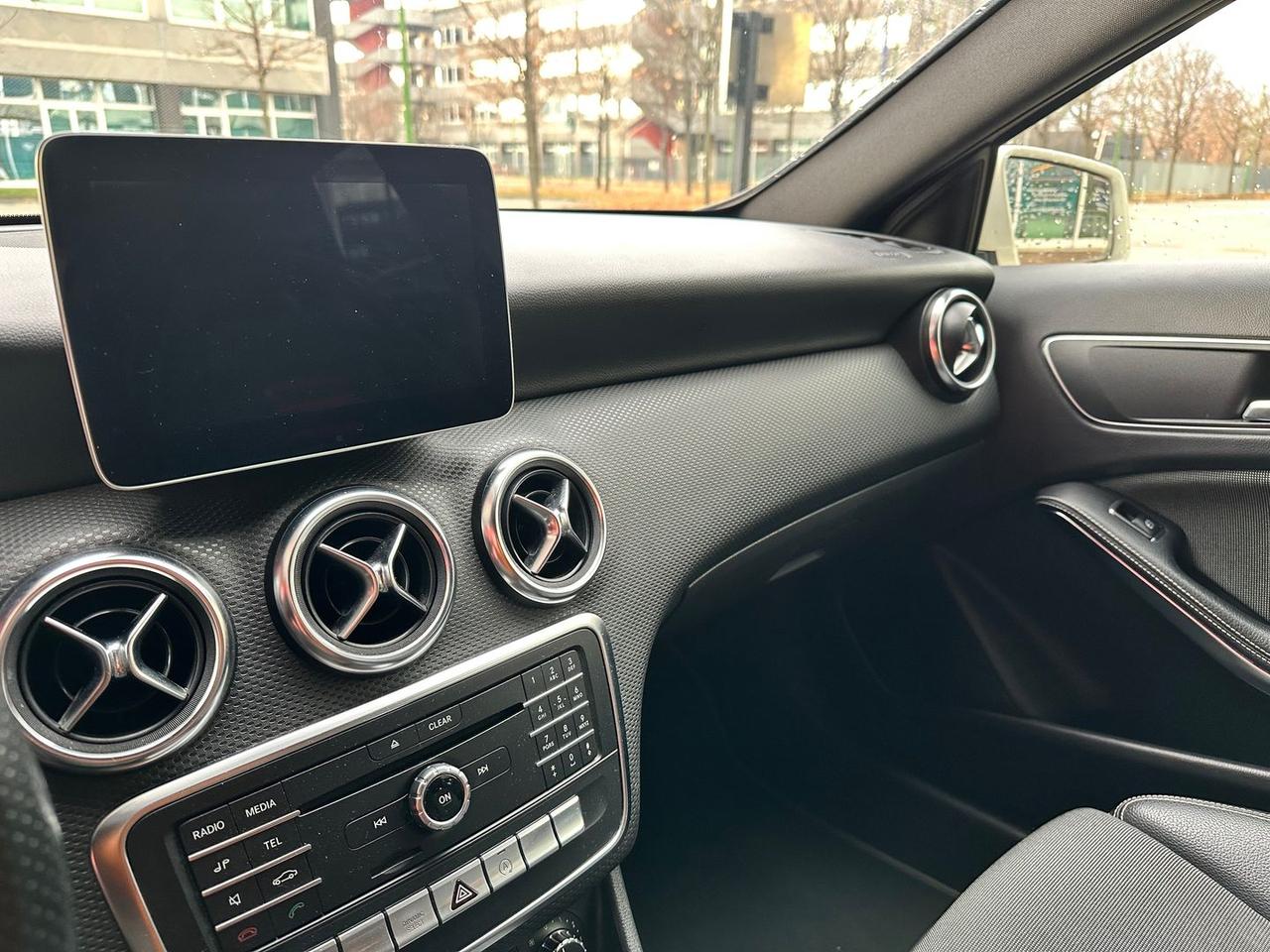 Mercedes-Benz A 200 d